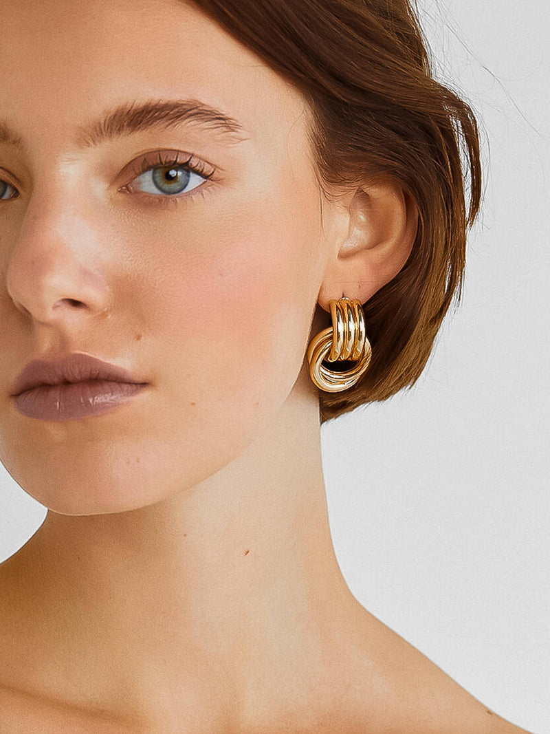 Wanda 18K Gold Non-Tarnish Classic Hoop Earring: Yellow Gold